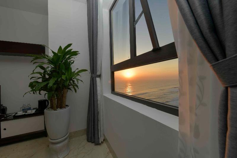 Eden Ocean View Hotel Da Nang Room photo