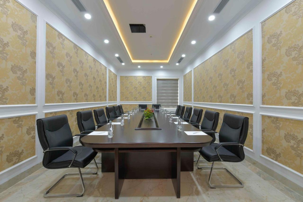 Eden Ocean View Hotel Da Nang Exterior photo