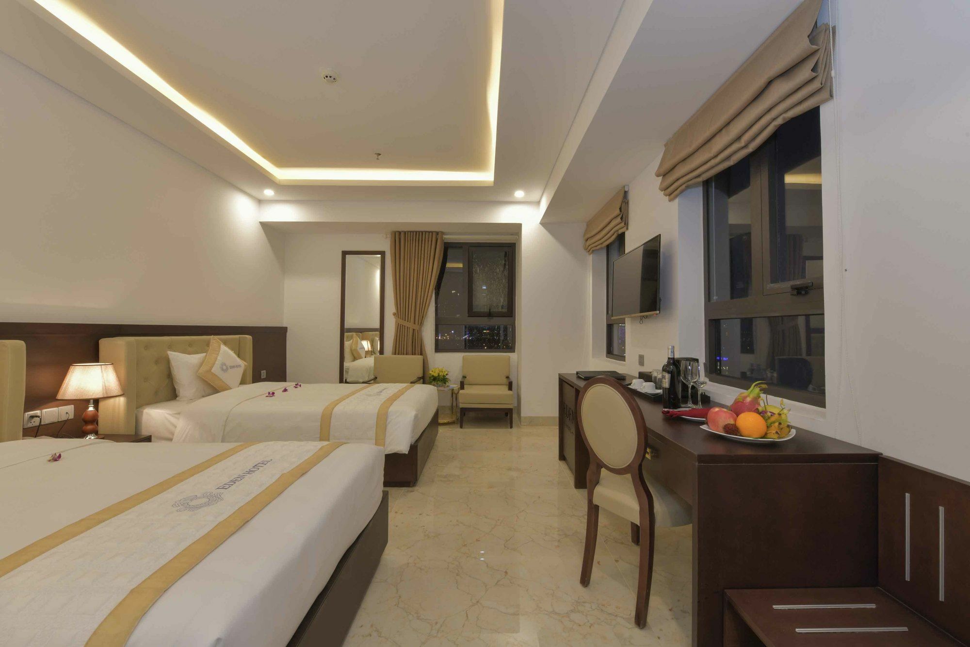 Eden Ocean View Hotel Da Nang Exterior photo