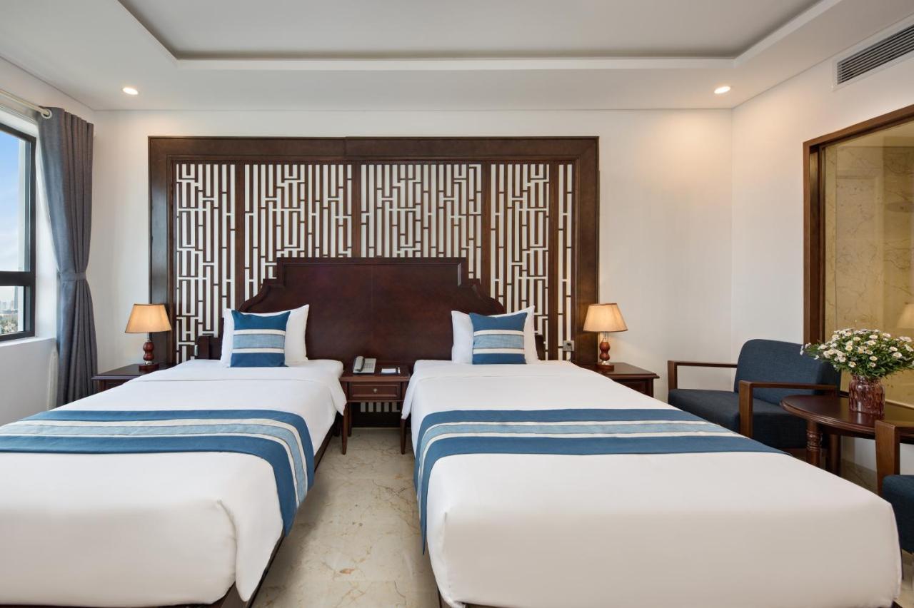 Eden Ocean View Hotel Da Nang Exterior photo