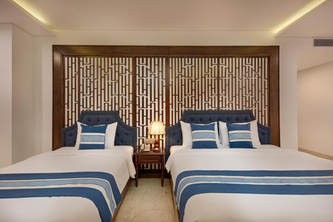 Eden Ocean View Hotel Da Nang Exterior photo