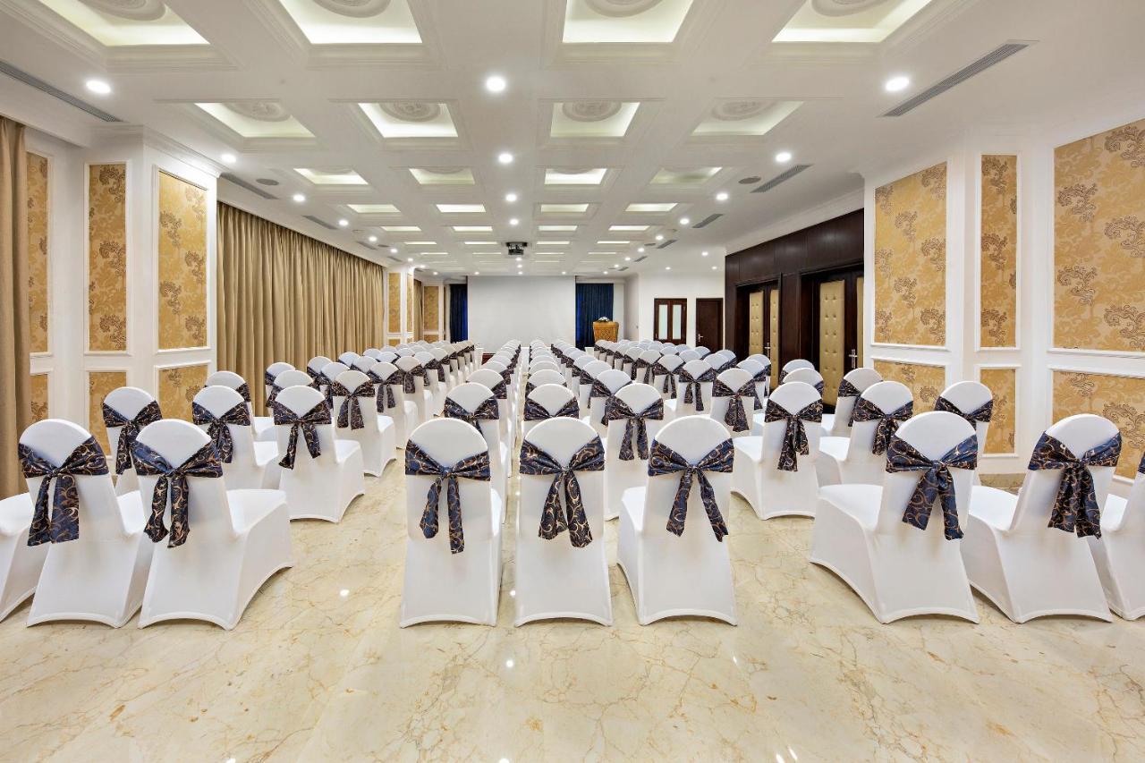 Eden Ocean View Hotel Da Nang Exterior photo